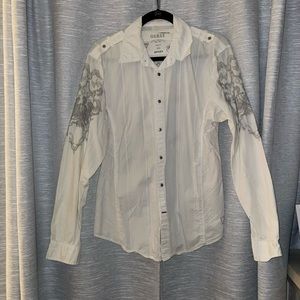 Guess Men’s White and gray button down shirt. Size Medium